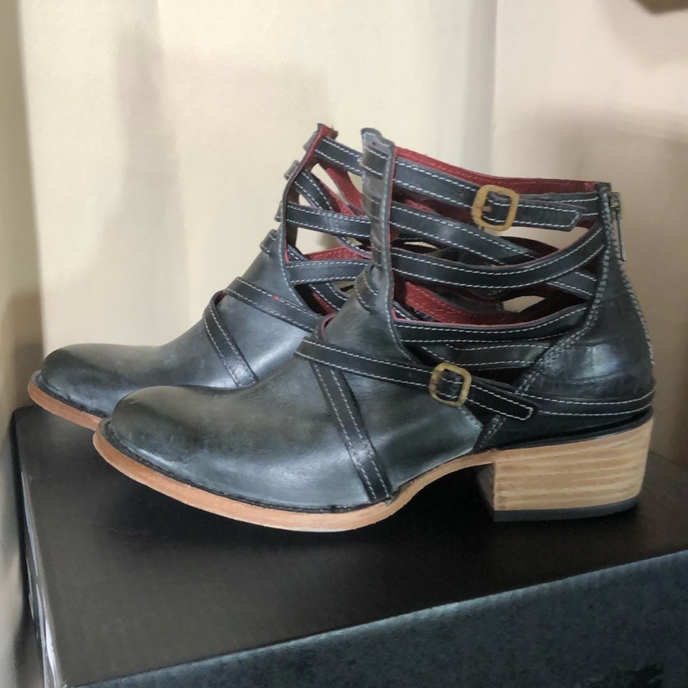 EEUC Freebird by Steven Ankle Boots